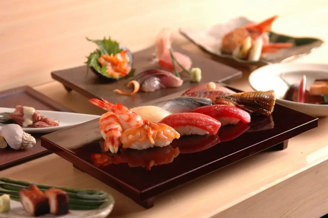 能以合理的价位品尝当季精选食材的正宗寿司