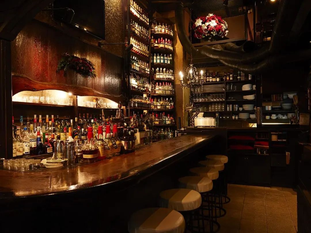 最适合成熟大人享受美酒佳肴的酒吧餐厅